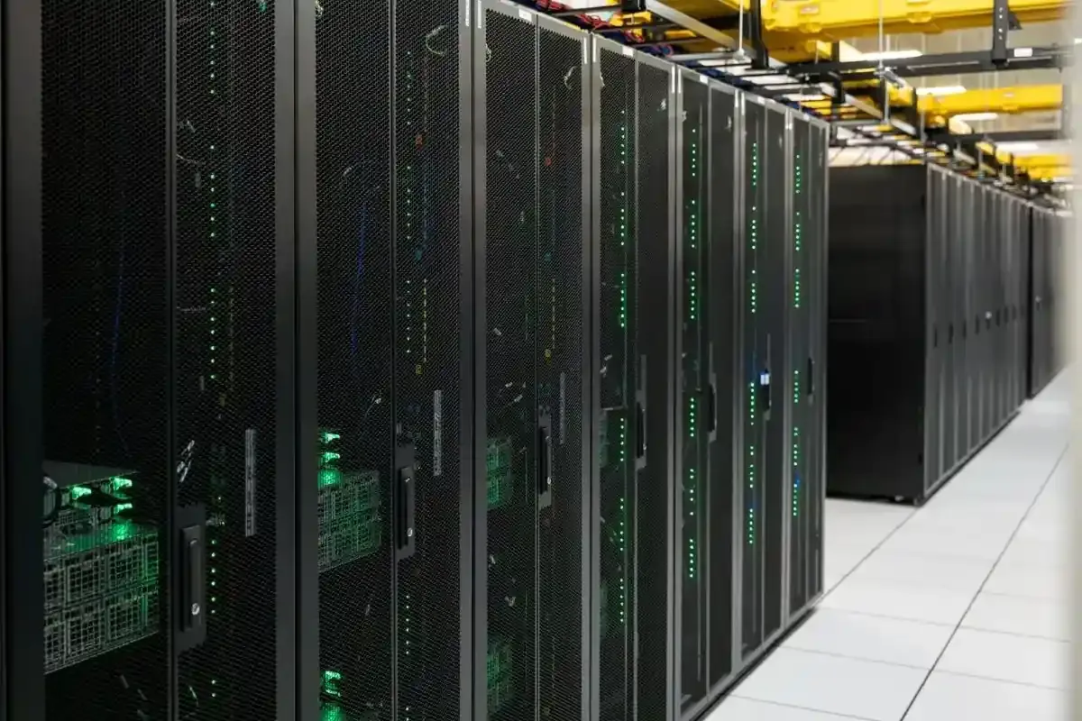 One Team, Full Stack: Fully Virtualized H100s, Zero Compromise